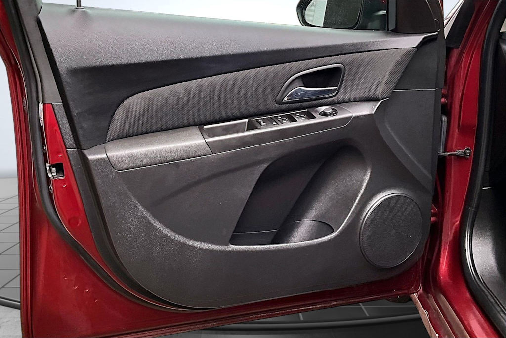 Thumbnail: 2016 Chevrolet Cruze - 28