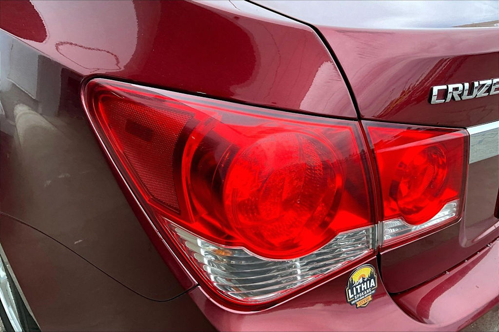 Thumbnail: 2016 Chevrolet Cruze - 32