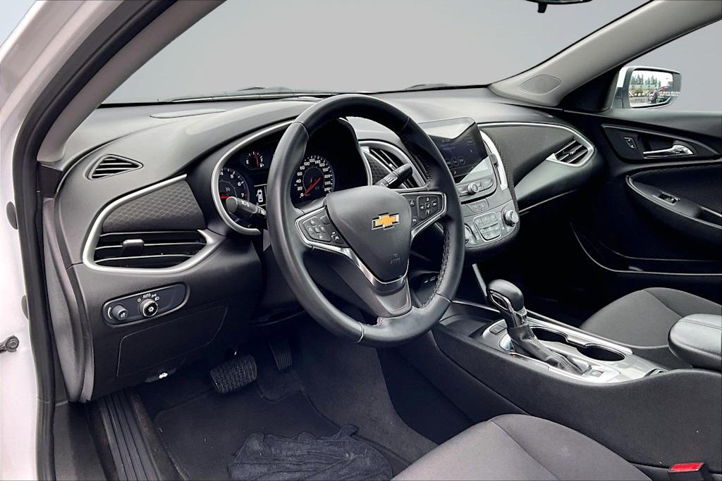 Thumbnail: 2024 Chevrolet Malibu - 2