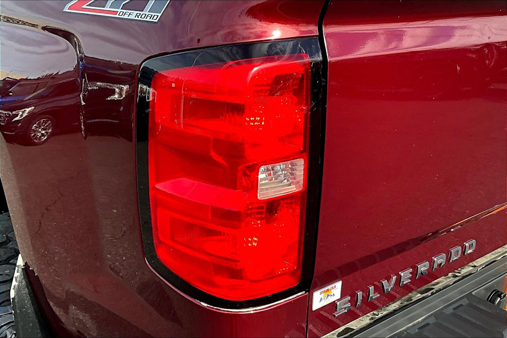 Thumbnail: 2016 Chevrolet Silverado 3500 - 32