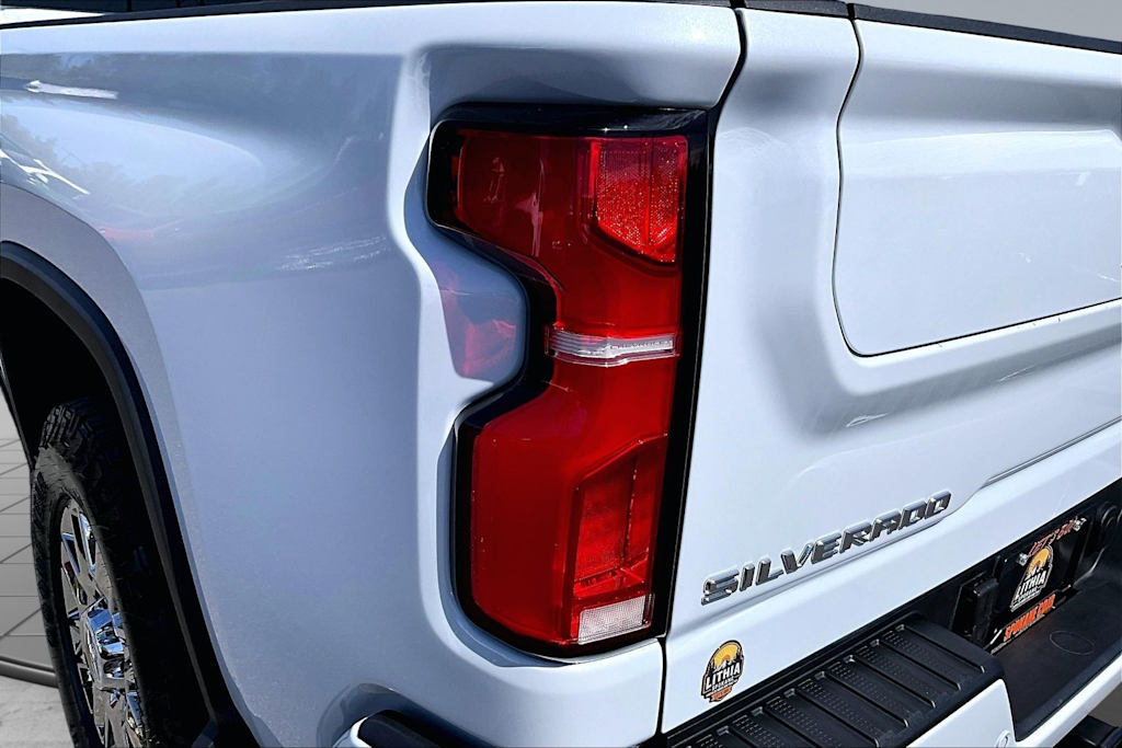 Thumbnail: 2026 Chevrolet Silverado 2500 - 32