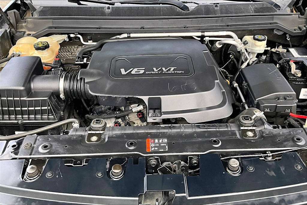 Thumbnail: 2016 Chevrolet Colorado - 20