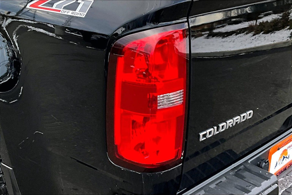 Thumbnail: 2016 Chevrolet Colorado - 32