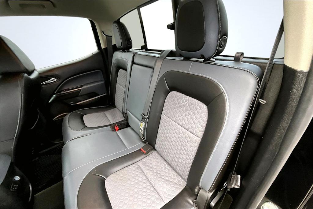 Thumbnail: 2016 Chevrolet Colorado - 21