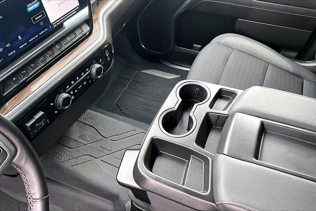 Thumbnail: 2022 Chevrolet Silverado 1500 - 16