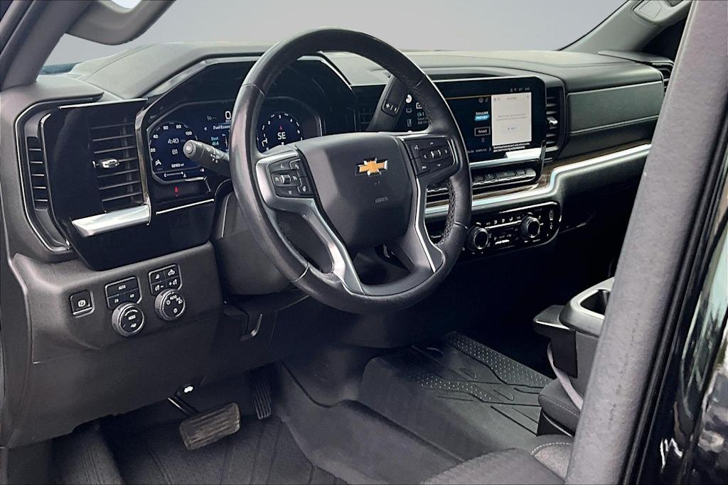Thumbnail: 2022 Chevrolet Silverado 1500 - 2