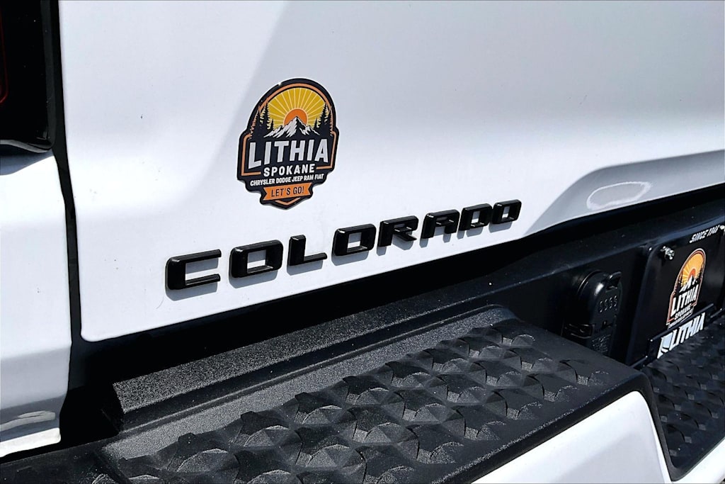Thumbnail: 2023 Chevrolet Colorado - 7
