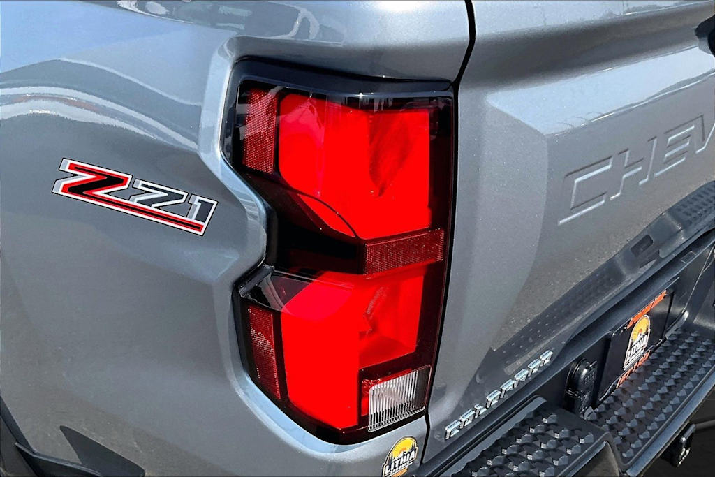 Thumbnail: 2026 Chevrolet Colorado - 32