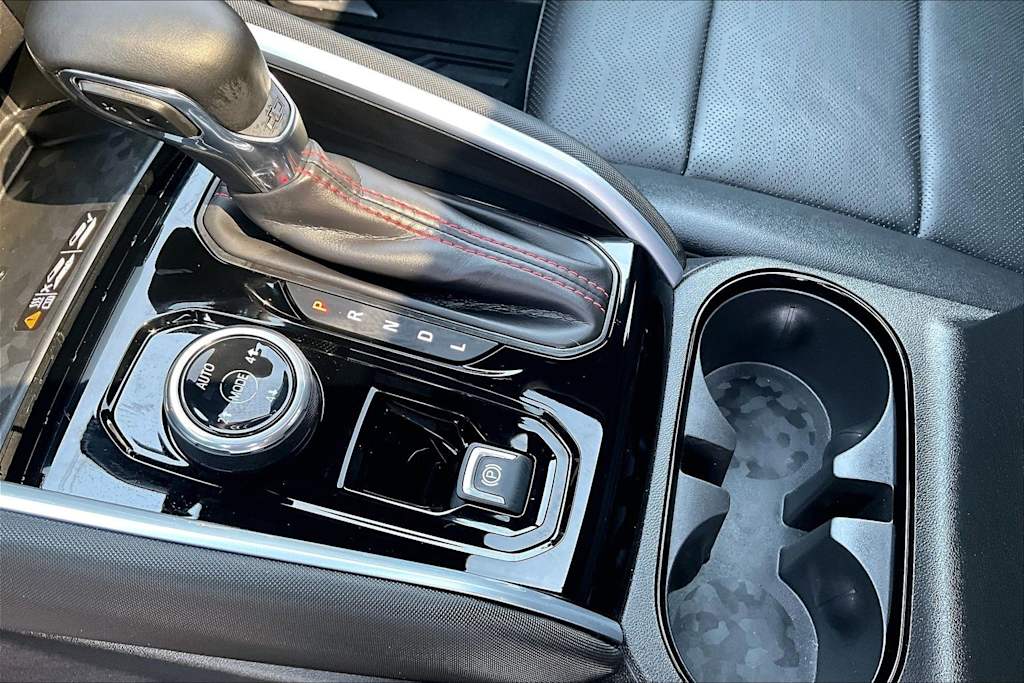 Thumbnail: 2026 Chevrolet Colorado - 17