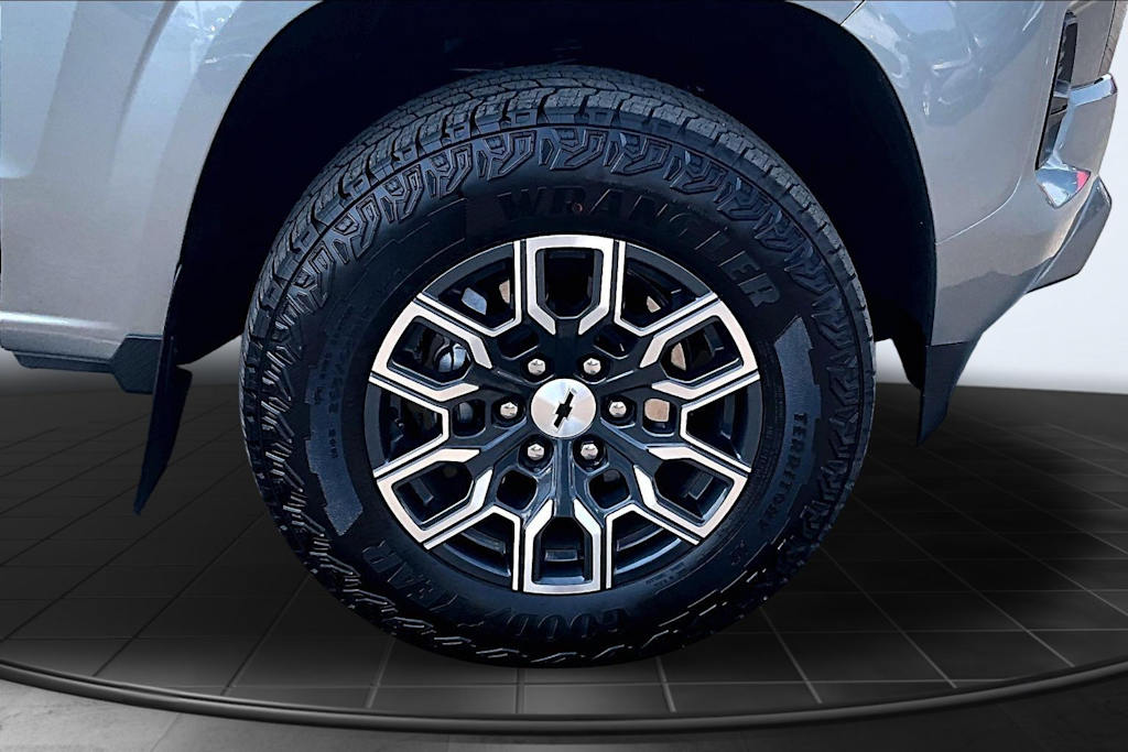 Thumbnail: 2026 Chevrolet Colorado - 34