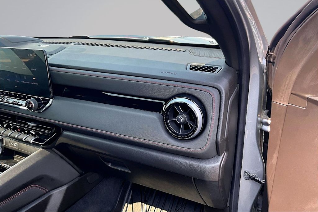 Thumbnail: 2026 Chevrolet Colorado - 25