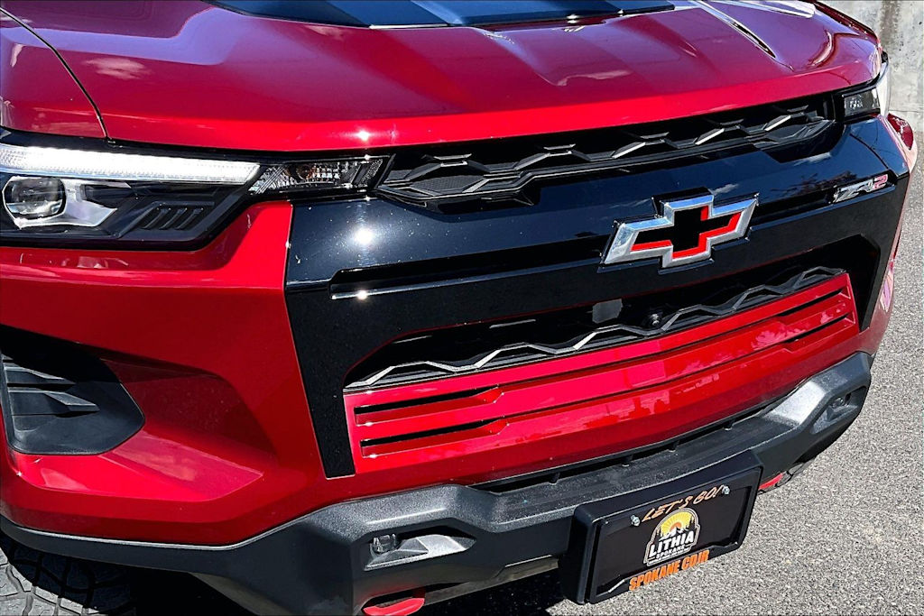 Thumbnail: 2023 Chevrolet Colorado - 33