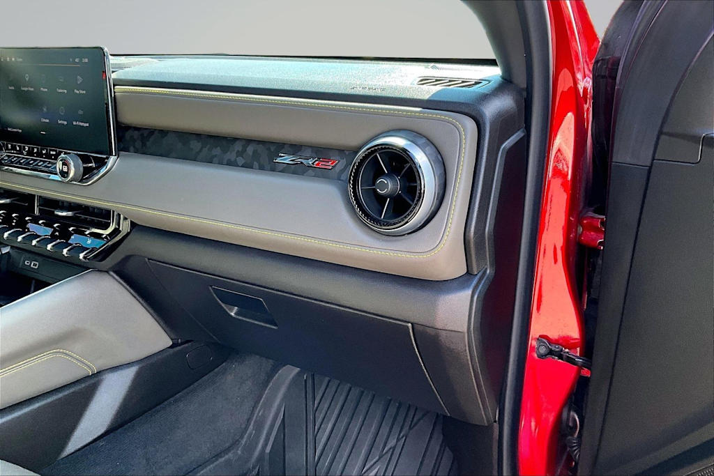 Thumbnail: 2023 Chevrolet Colorado - 24