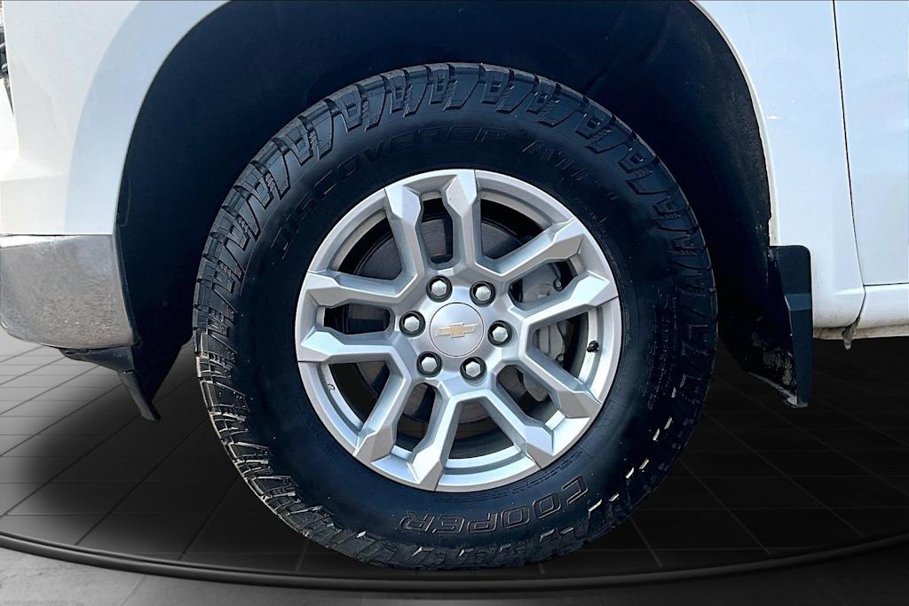 Thumbnail: 2023 Chevrolet Silverado 1500 - 7