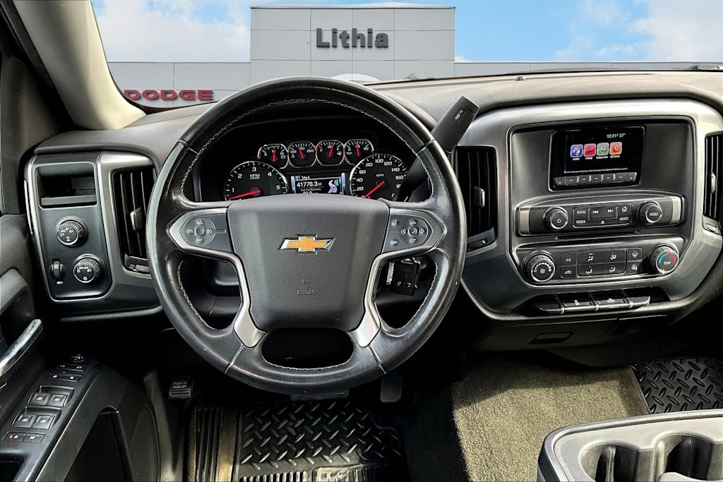 Thumbnail: 2015 Chevrolet Silverado 1500 - 13