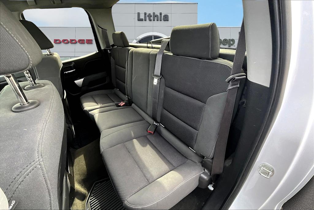 Thumbnail: 2015 Chevrolet Silverado 1500 - 21