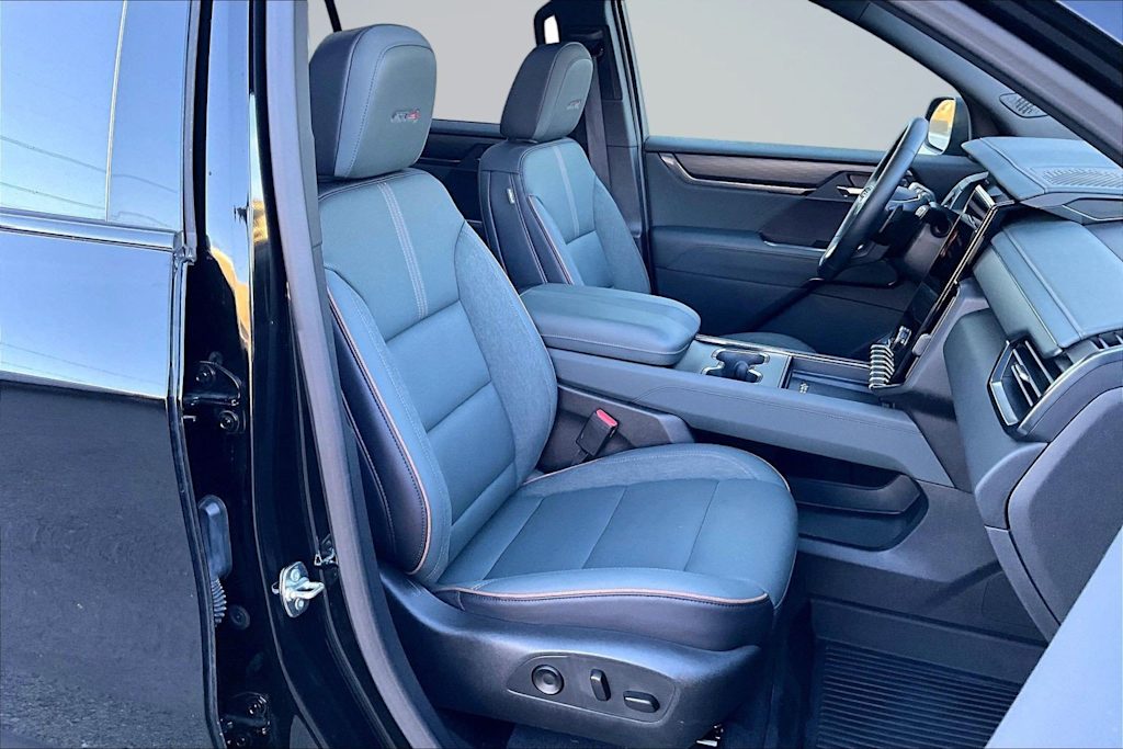 Thumbnail: 2025 GMC Acadia - 12