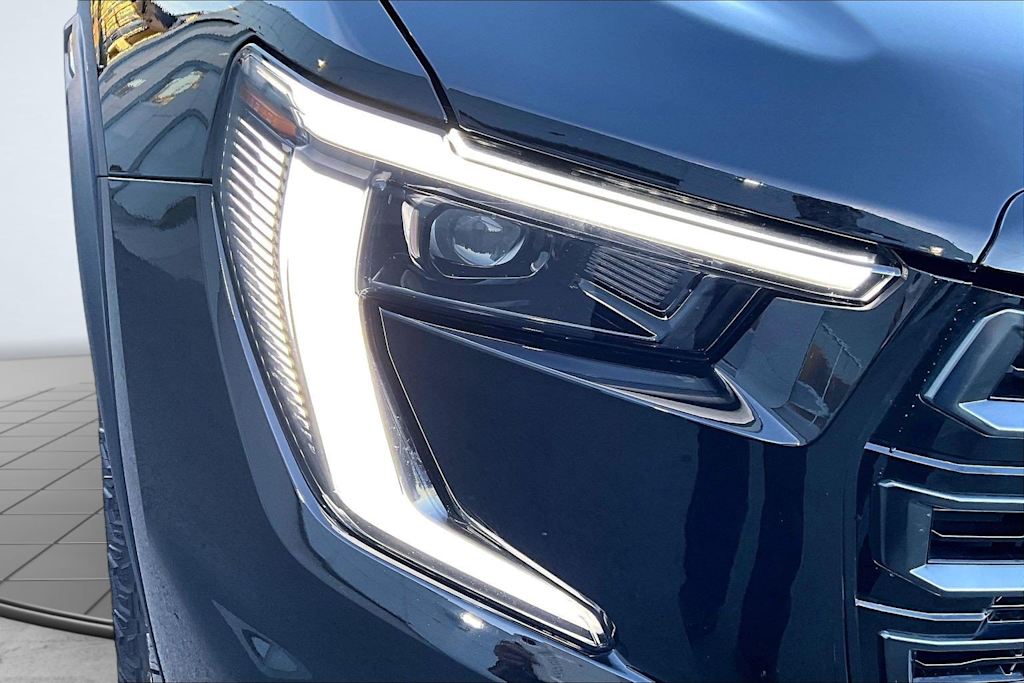 Thumbnail: 2025 GMC Acadia - 31