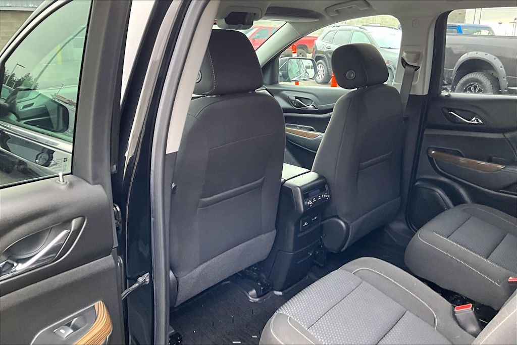 Thumbnail: 2023 GMC Acadia - 13