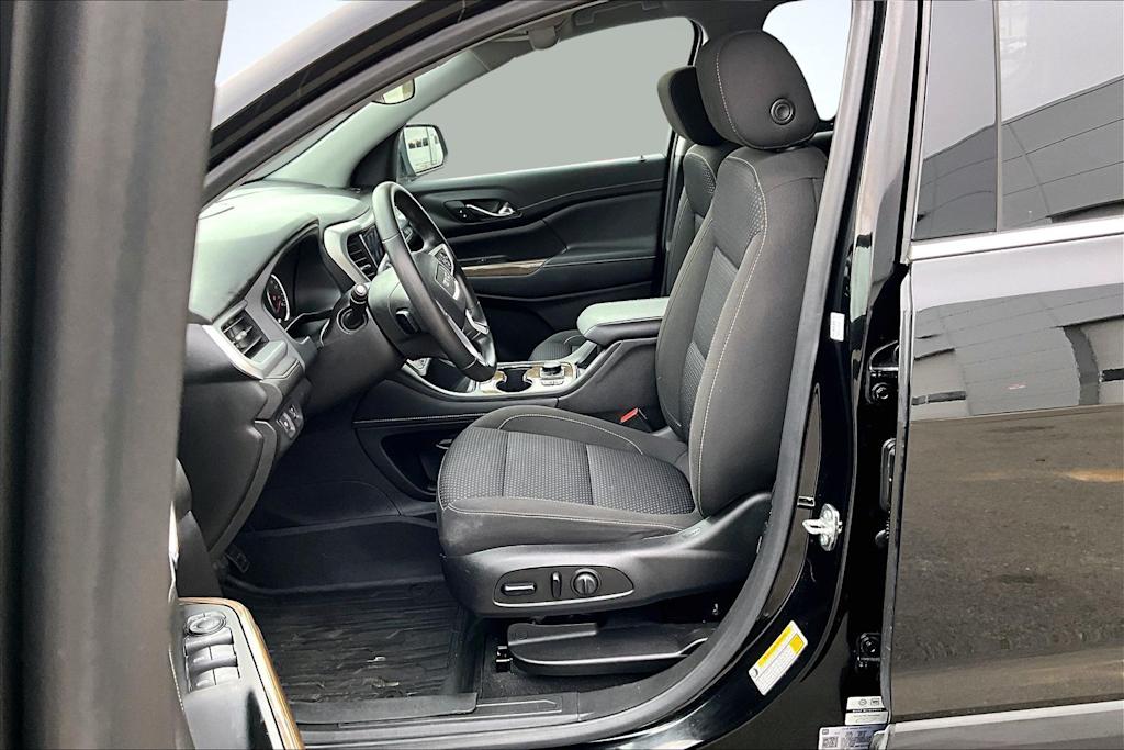 Thumbnail: 2023 GMC Acadia - 11