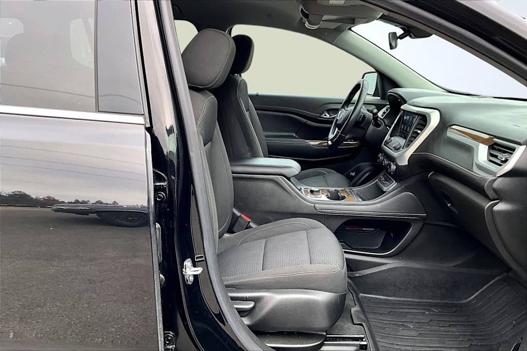 Thumbnail: 2023 GMC Acadia - 12