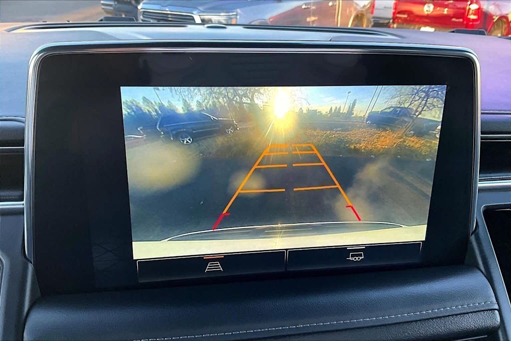 Thumbnail: 2023 GMC Yukon - 16