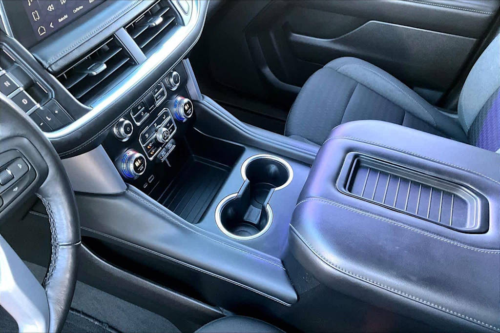 Thumbnail: 2023 GMC Yukon - 17