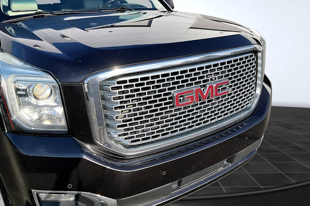 Thumbnail: 2015 GMC Yukon - 33
