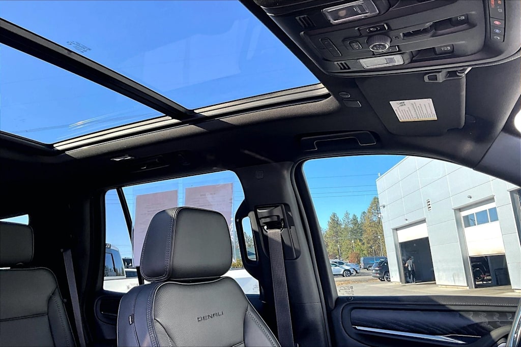 Thumbnail: 2024 GMC Yukon - 30