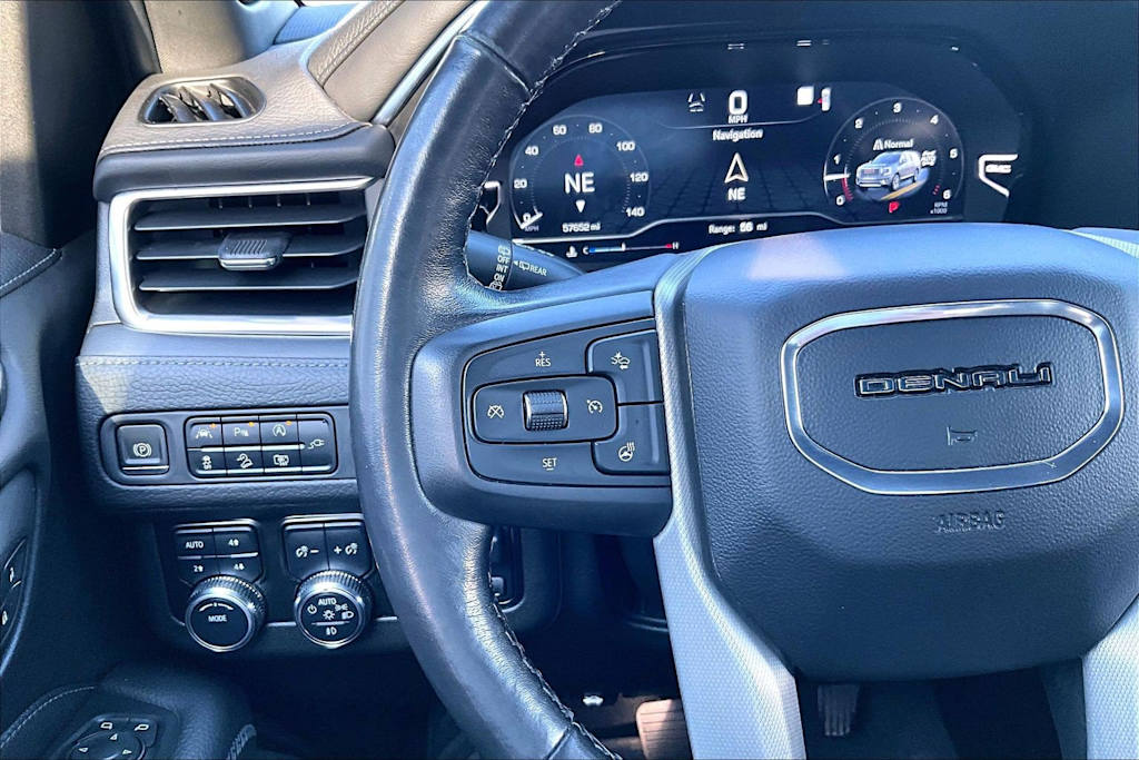 Thumbnail: 2022 GMC Yukon XL - 25