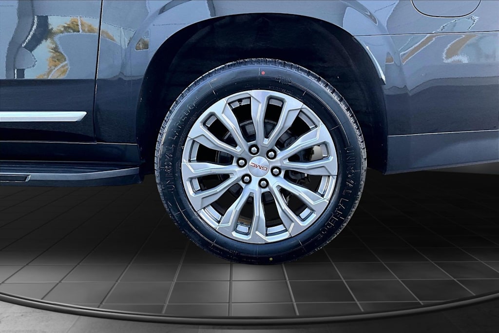 Thumbnail: 2022 GMC Yukon XL - 35