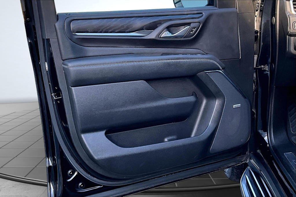 Thumbnail: 2022 GMC Yukon XL - 28