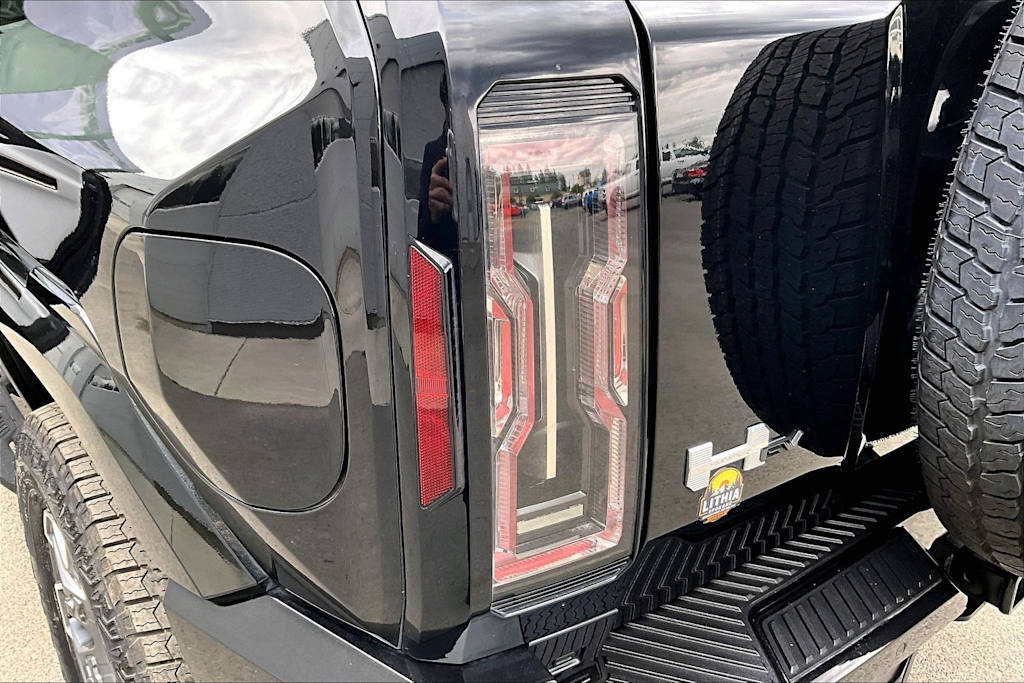 Thumbnail: 2025 GMC Hummer EV - 32