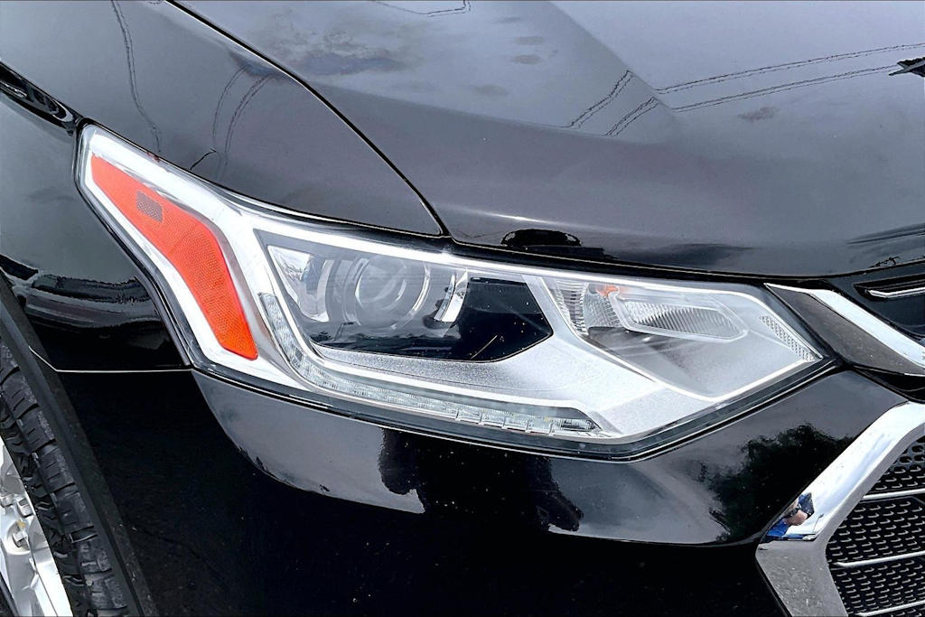 Thumbnail: 2021 Chevrolet Traverse - 31