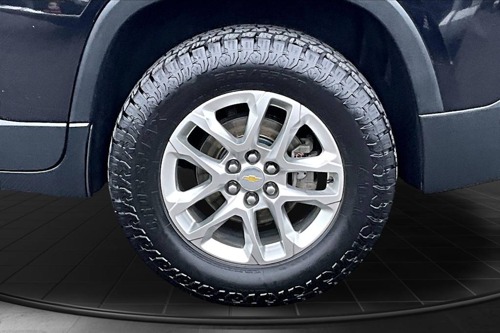 Thumbnail: 2021 Chevrolet Traverse - 36
