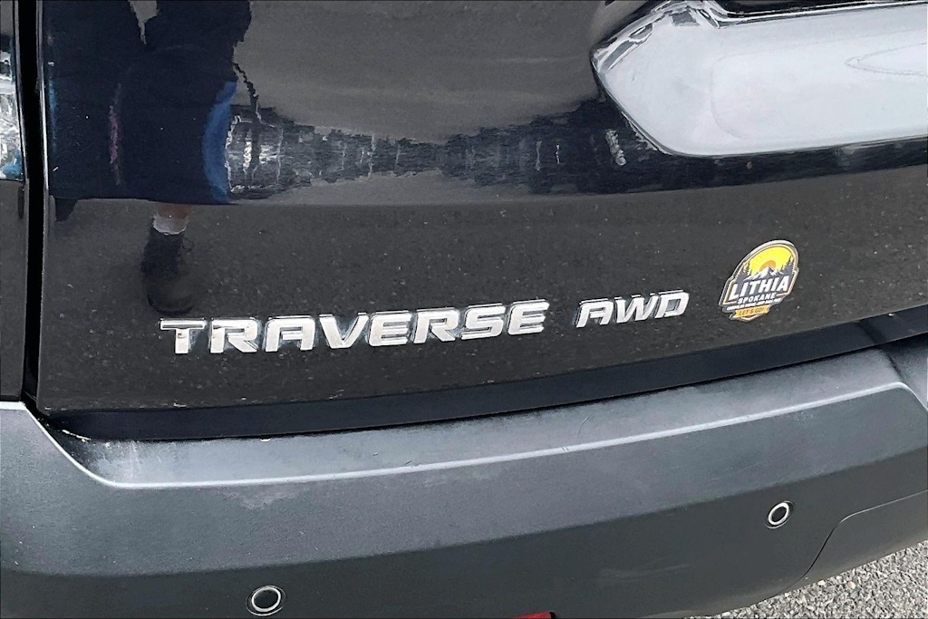 Thumbnail: 2021 Chevrolet Traverse - 7