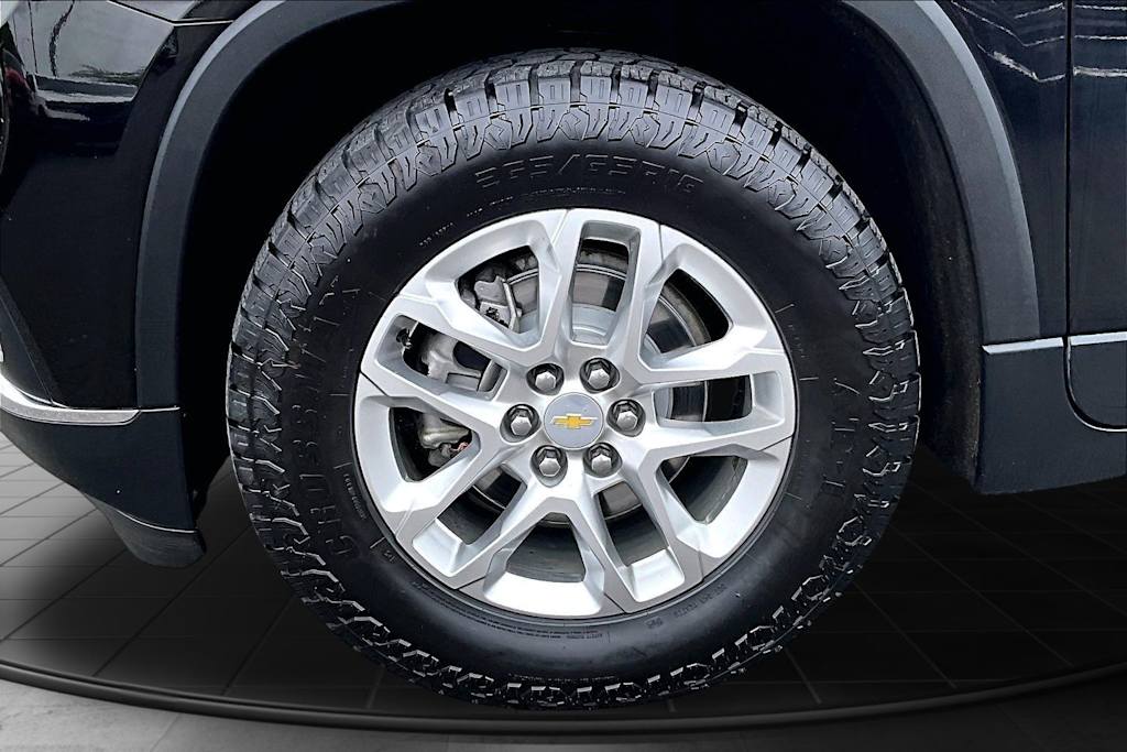 Thumbnail: 2021 Chevrolet Traverse - 8