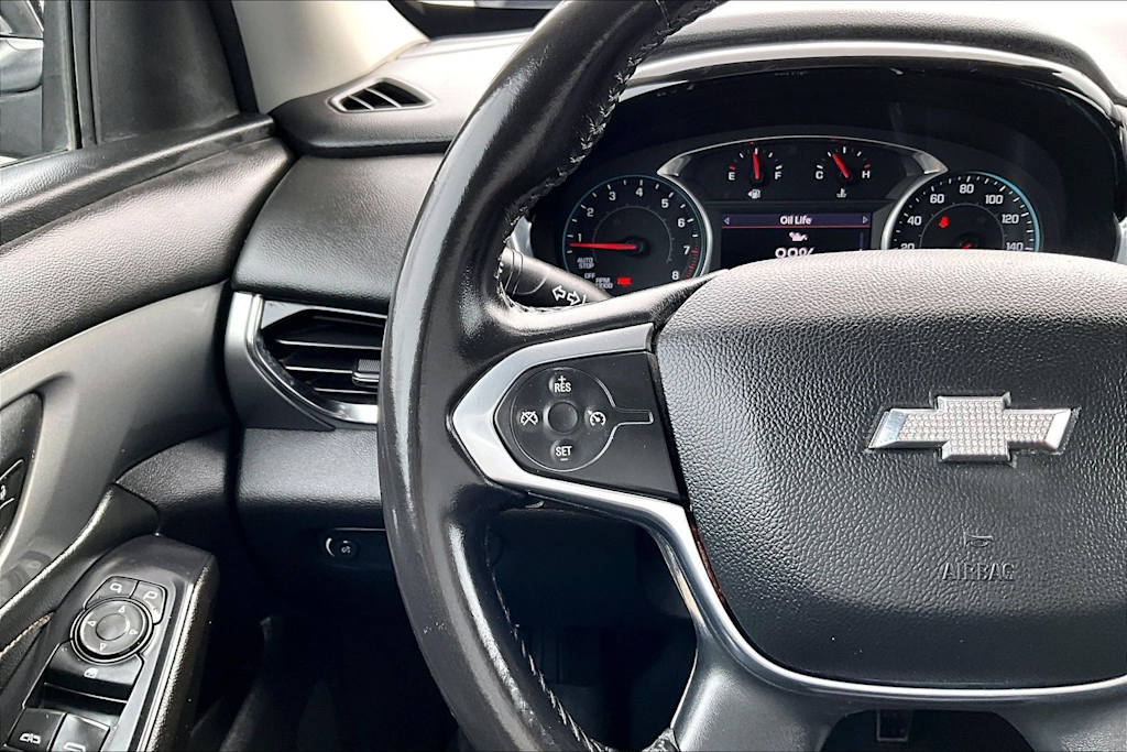Thumbnail: 2021 Chevrolet Traverse - 25