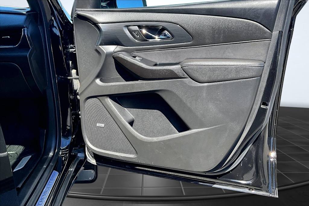 Thumbnail: 2023 Chevrolet Traverse - 29
