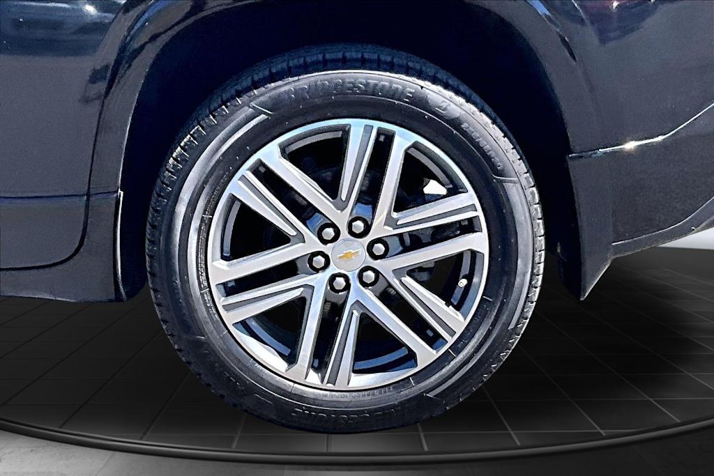 Thumbnail: 2023 Chevrolet Traverse - 36