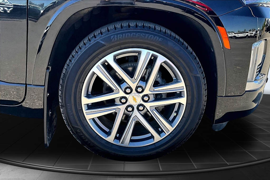 Thumbnail: 2023 Chevrolet Traverse - 34
