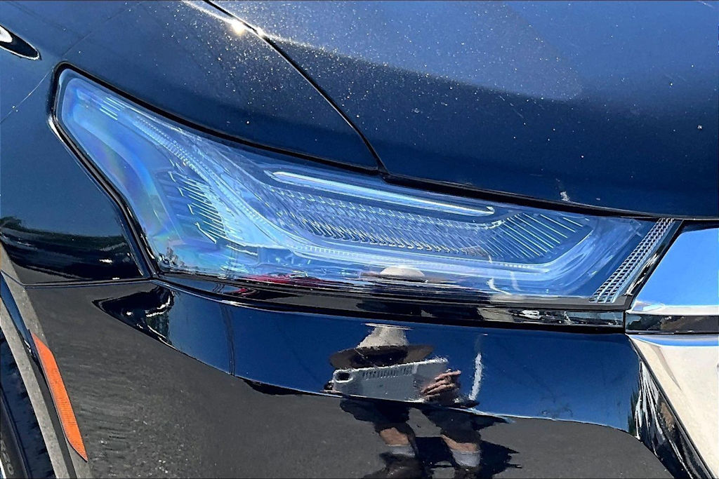 Thumbnail: 2023 Chevrolet Traverse - 31