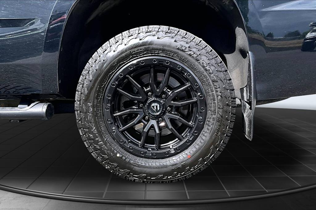 Thumbnail: 2020 Chevrolet Tahoe - 35