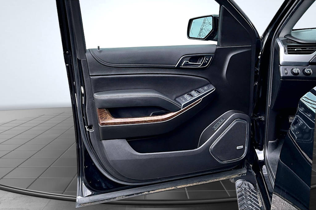 Thumbnail: 2020 Chevrolet Tahoe - 28