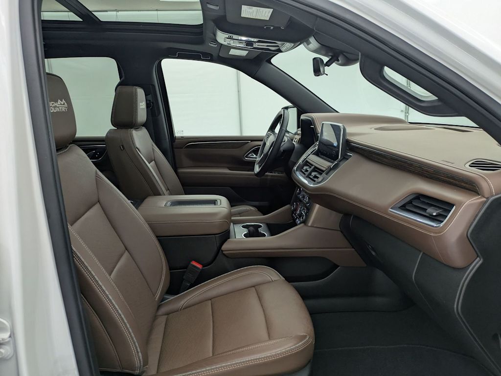 Thumbnail: 2023 Chevrolet Tahoe - 12