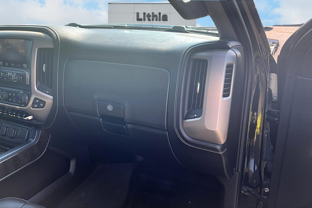 Thumbnail: 2015 GMC Sierra 3500 - 25