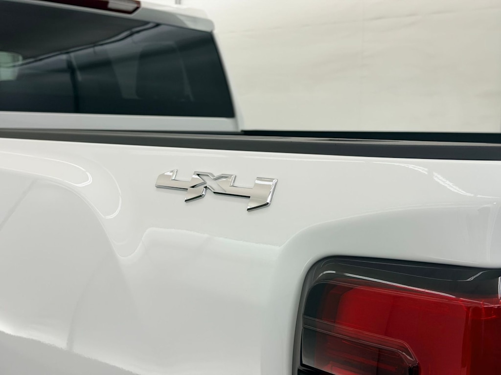 Thumbnail: 2024 GMC Sierra 2500 - 25