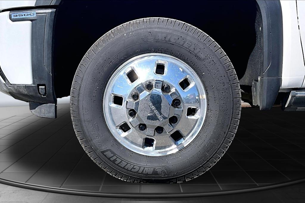 Thumbnail: 2025 GMC Sierra 3500 - 8