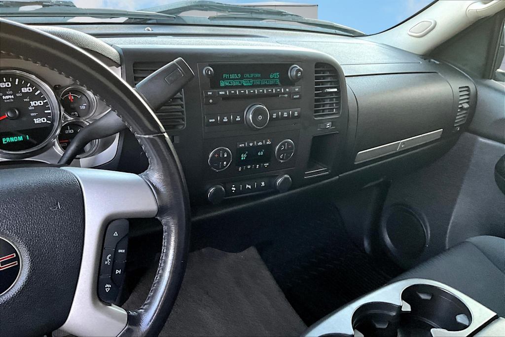 Thumbnail: 2009 GMC Sierra 2500 - 15