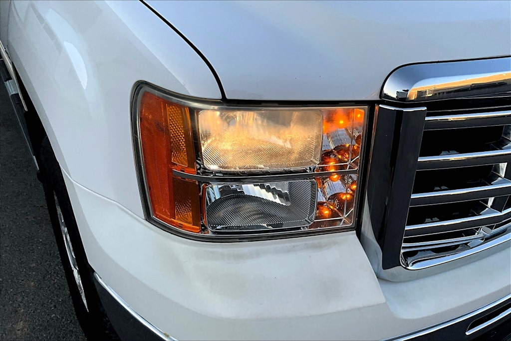 Thumbnail: 2009 GMC Sierra 2500 - 31